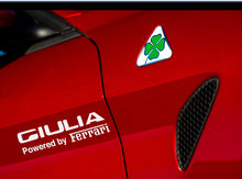 AUTOCOLLANT GIULIA POWERED BY FERRARI POUR ALFA ROMEO GIULIA